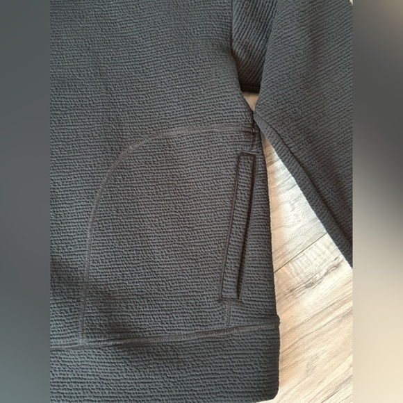 Banana Republic Black Textured Zip‑Front Sweater Jacket | Large | Like New - Picture 6 of 7